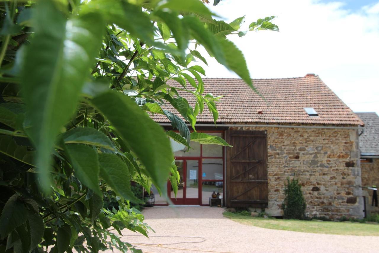 Espinasse Combrailleurs Bed & Breakfast エクステリア 写真